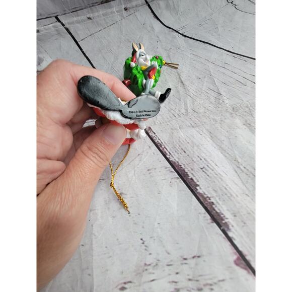 Vintage 2000 Warner Bros Tweety Bird Caroling Bugs Bunny Caring Tree Ornament - Picture 3 of 6